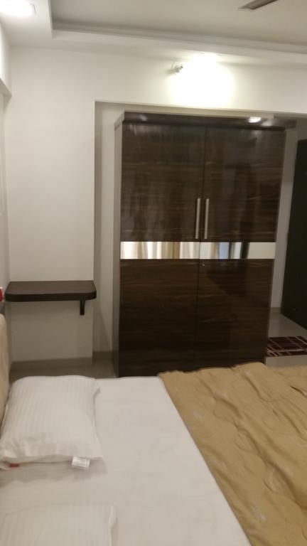 Arista Service Apartments Andheri Мумбаї Екстер'єр фото