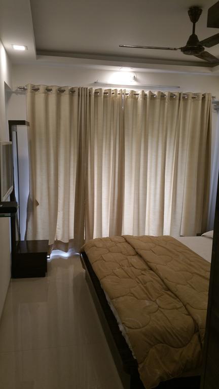 Arista Service Apartments Andheri Мумбаї Екстер'єр фото